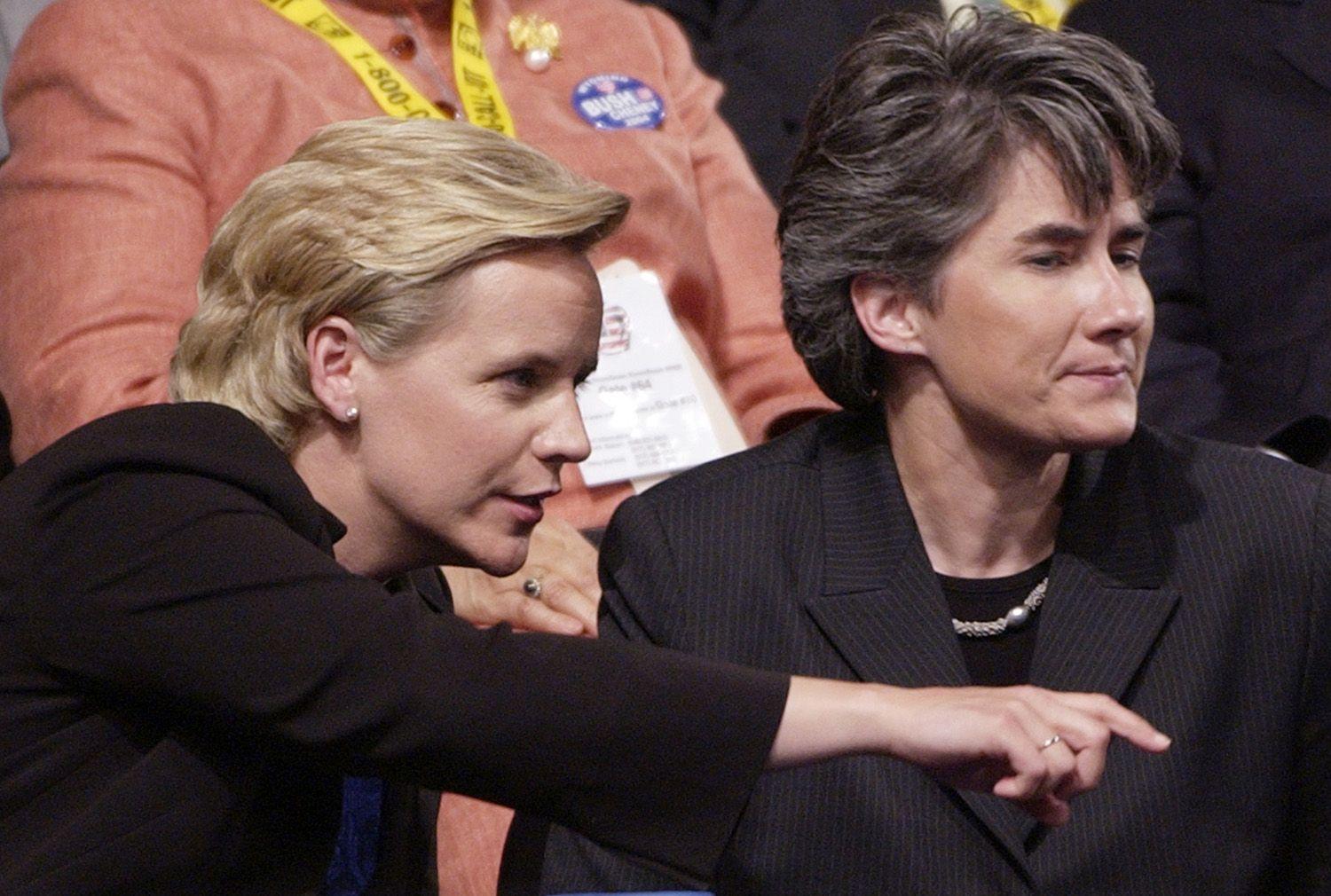 Dick cheney daughter and wife 