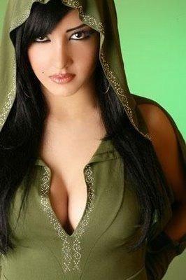 Muslim beauties cleavages photos