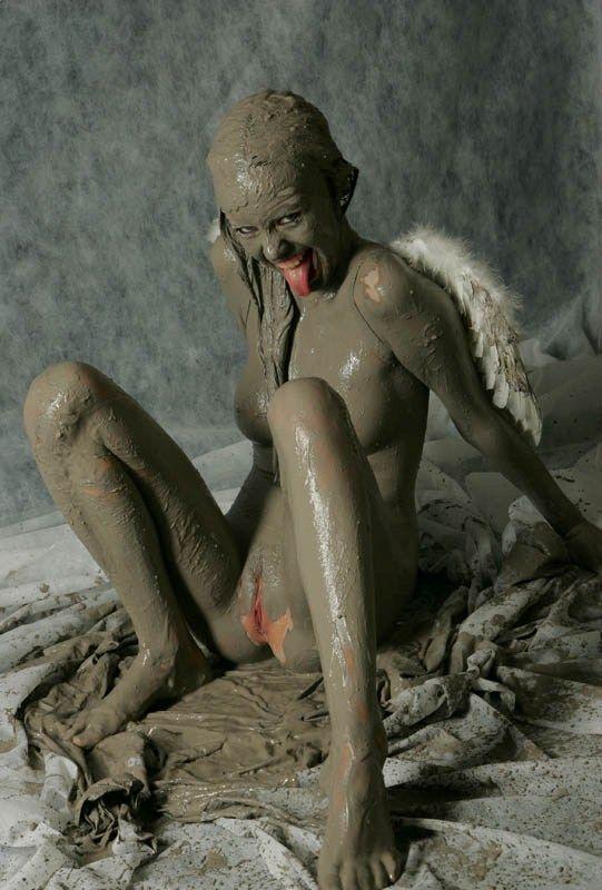 Naked Girl In Mud Porn Hq Photo Porno