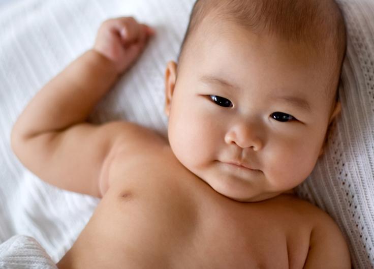 Asian babies flat head
