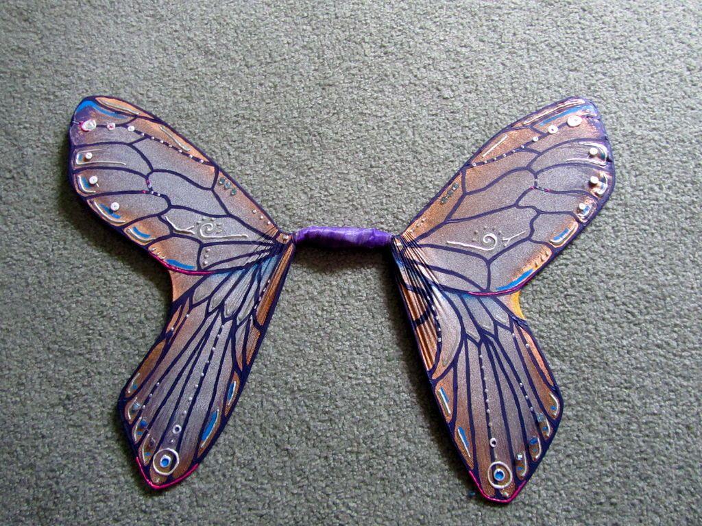 Butterfly wings from pantyhose