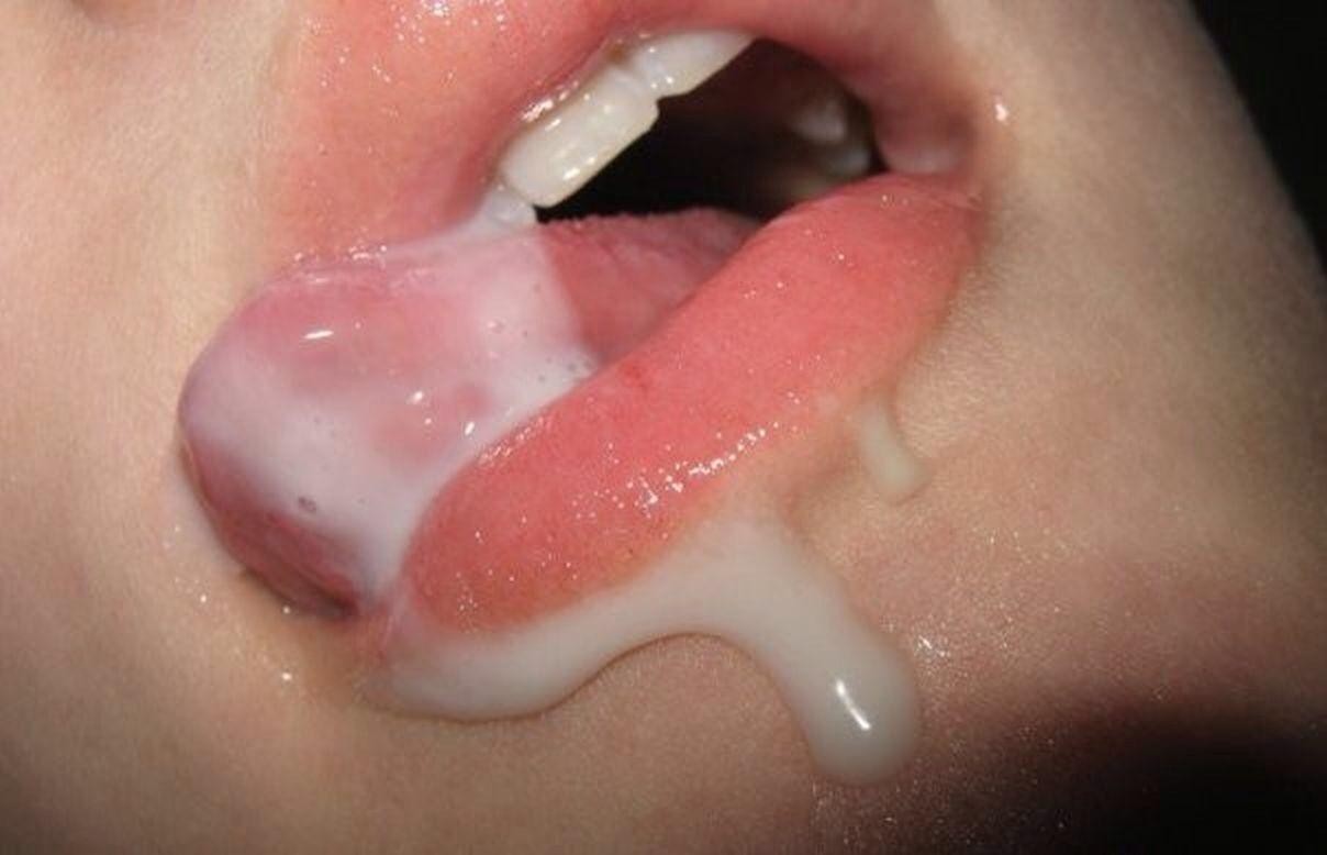 Girls Cum On Lips