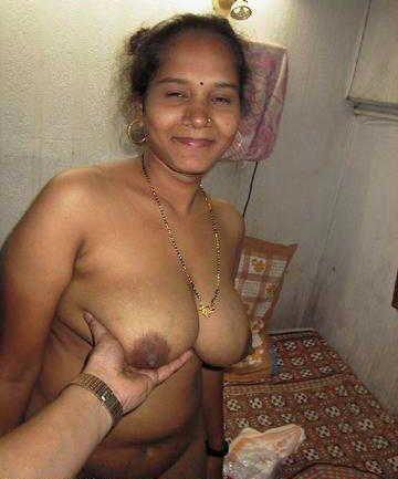 Sexy dark indian milf nude